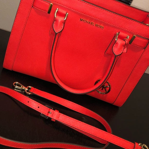 Michael Kors Handbag - Picture 2 of 3